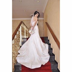 Meet your Posher, Heela